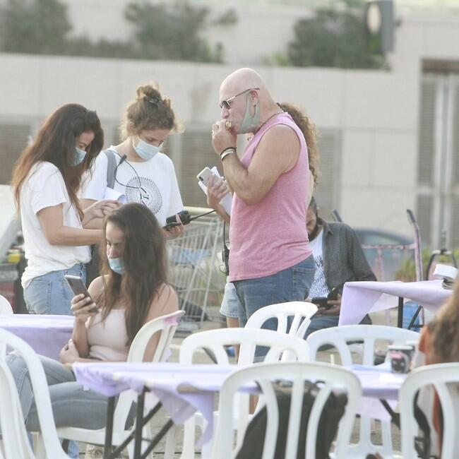 לזה חברים קוראים כריש