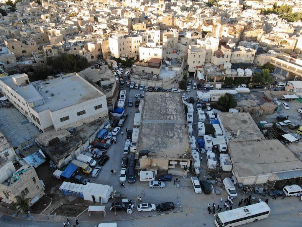 השטח שבו עתידים לקום הבניינים (צילום: היישוב היהודי בחברון) 60 יחידות דיור במגדלים רבי קומות. כך מתכננים המתנחלים את הבנייה בשטח השוק בחברון