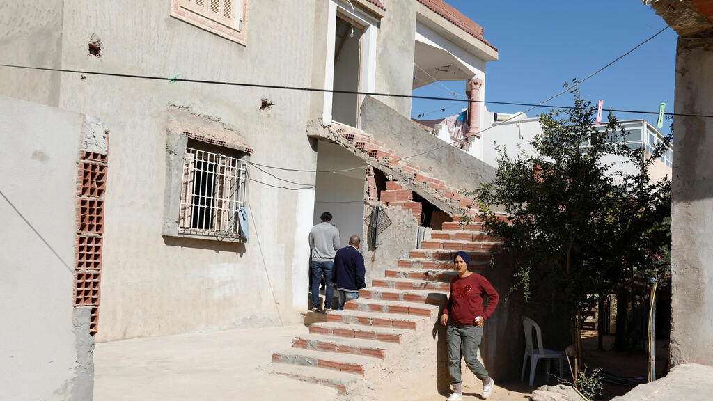 בית המשפחה בספקס. "בראהים לא קיצוני" (צילום: AFP) בית המחבל מניס בתוניסיה