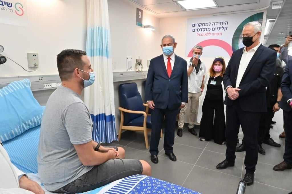 בנימין נתניהו, בני גנץ ושגב הראל (צילום: אריאל חרמוני, משרד הביטחון ) בנימין נתניהו ובני גנץ