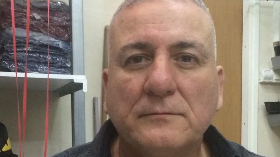 אלי כהן בעל חנות בגדים מקריית מוצקין