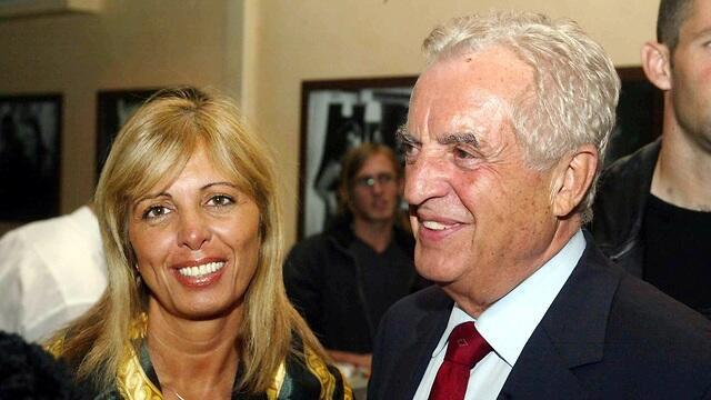 פלאטו שרון לצד קלרה חורי (צילום: שאול גולן) פלאטו שרון לצד קלרה חורי