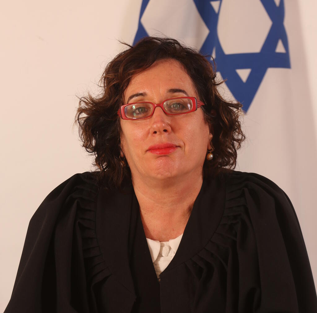 הזעם על גזר הדין לתוקף הילדה בנגב: תוגברה האבטחה לראש הרכב השופטים