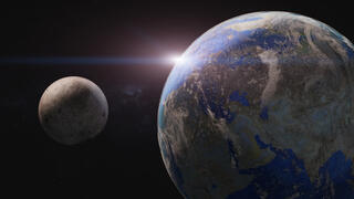 כדור הארץ והירח