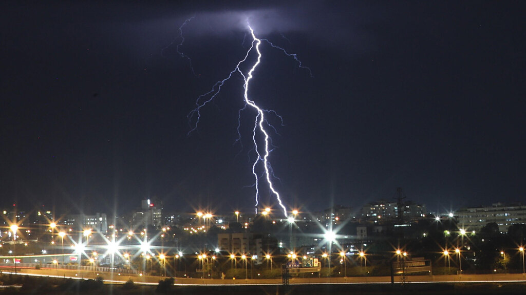 Wintry weather returns as Israel is hit by lightning storms