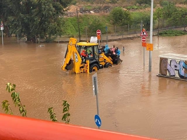 הצפות ברכבת הרצליה