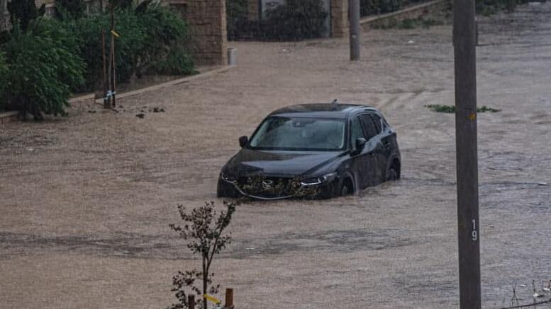 הצפה באשקלון, וזה עוד יחמיר. ארכיון (צילום: רינה גנדלר) הצפות באשקלון