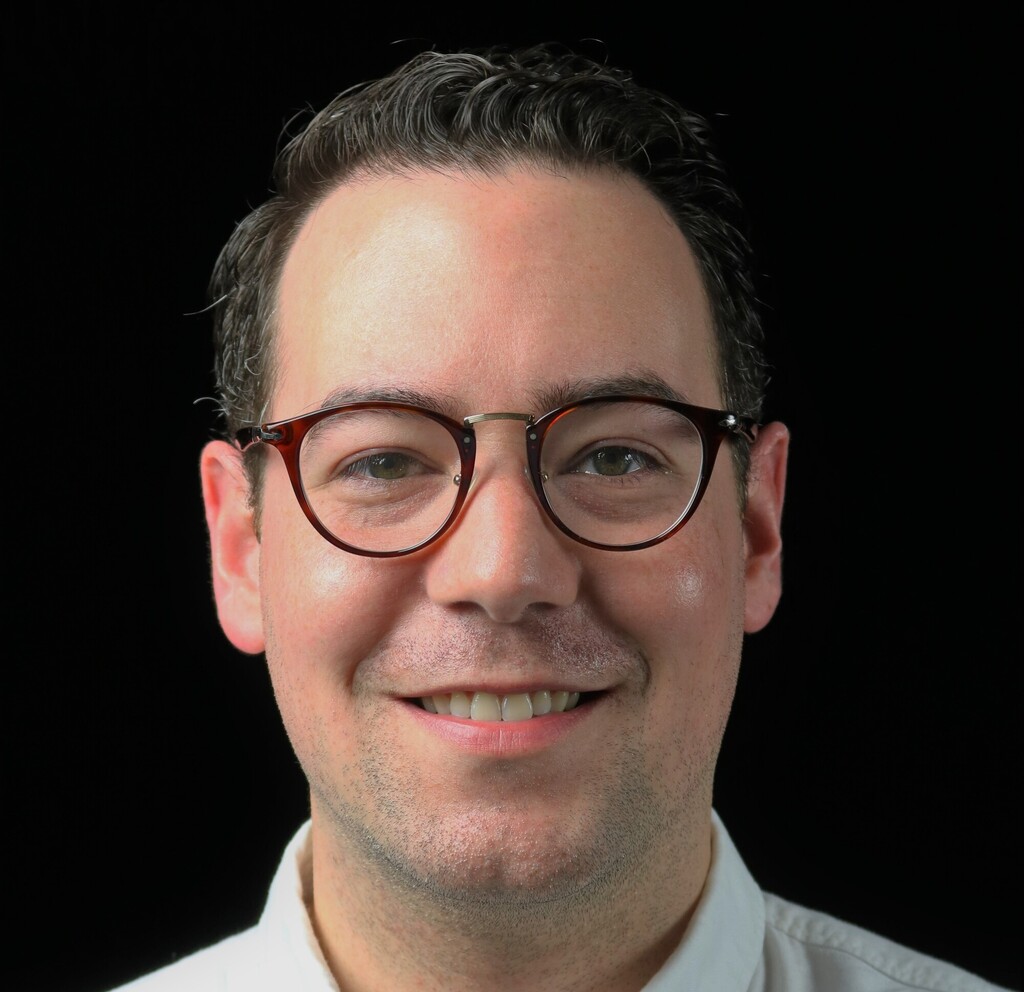 אריק מורלס (צילום: אמזון) אריק מורלס