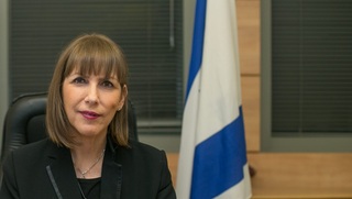 לימור לבנת