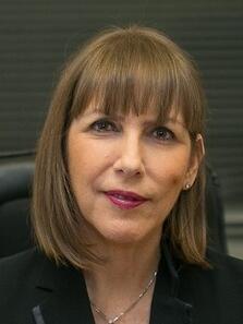 לימור לבנת