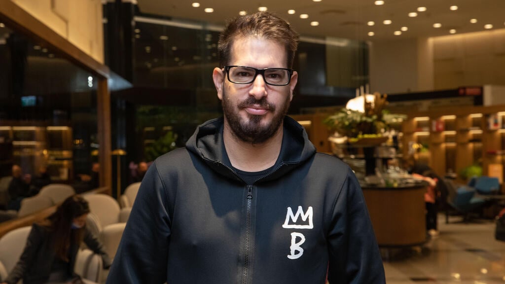 בדרך לעסקה ההיסטורית. משה חוגג (צילום: עוז מועלם) משה חוגג