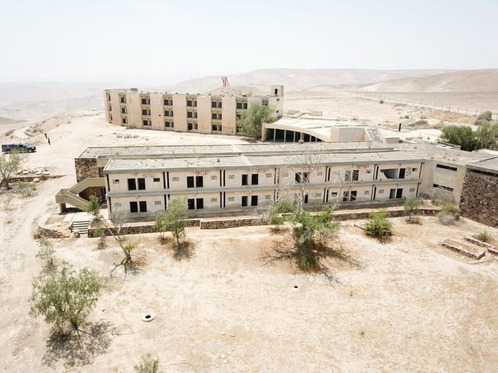כוחות פיקוד העורף באימון במלון ההרוס