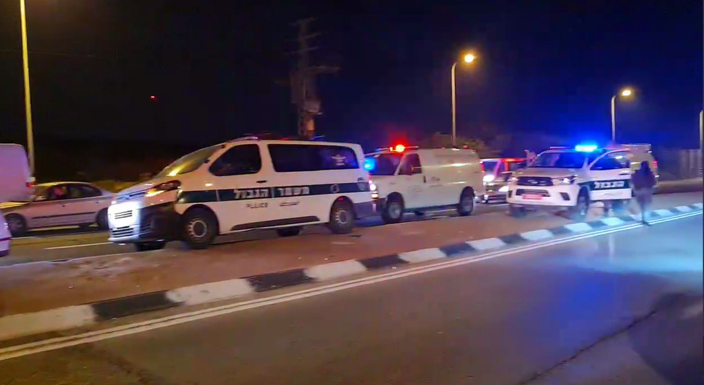 חשד לחיסול בצומת גינתון. בן 40 נמצא ירוי ברכבו