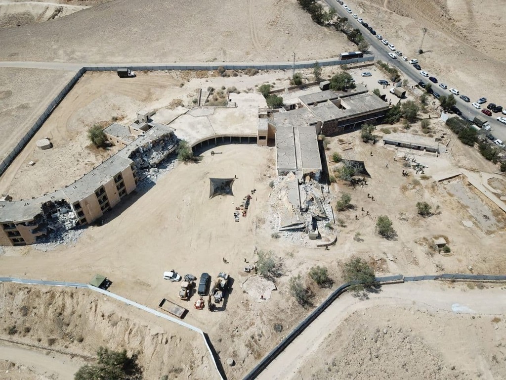 כוחות פיקוד העורף באימון במלון ההרוס