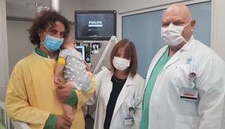 תינוקת לא חוסנה ובטיפול נמרץ