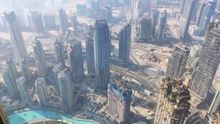 דובאי מלמעלה מבניין הבורג' חליפה