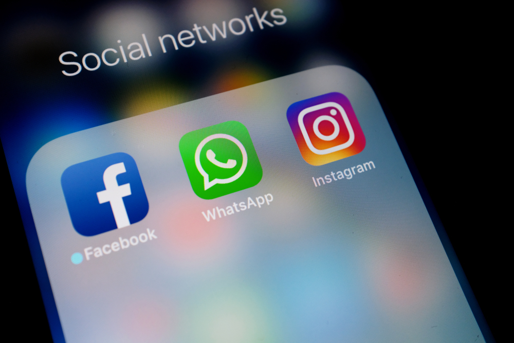 Facebook, Instagram and WhatsApp working again after global outage