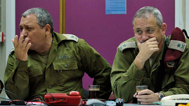 Gadi Eisenkot, right, replaced Benny Gantz as IDF chief of staff 