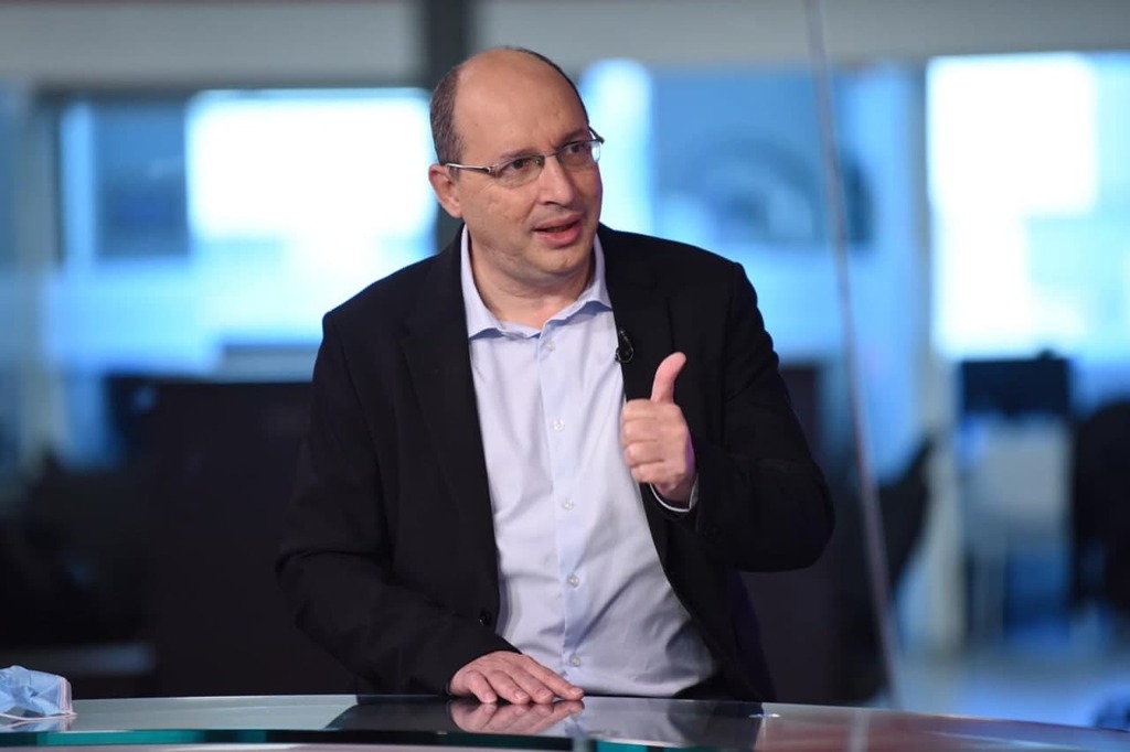 ניסנקורן. גנץ דורש להשאיר, הליכוד: "עושה הפיכה פקידותית-משפטית בניגוד להסכמים הקואליציוניים" (צילום: קובי קואנקס) אבי ניסנקורן באולפן ynet