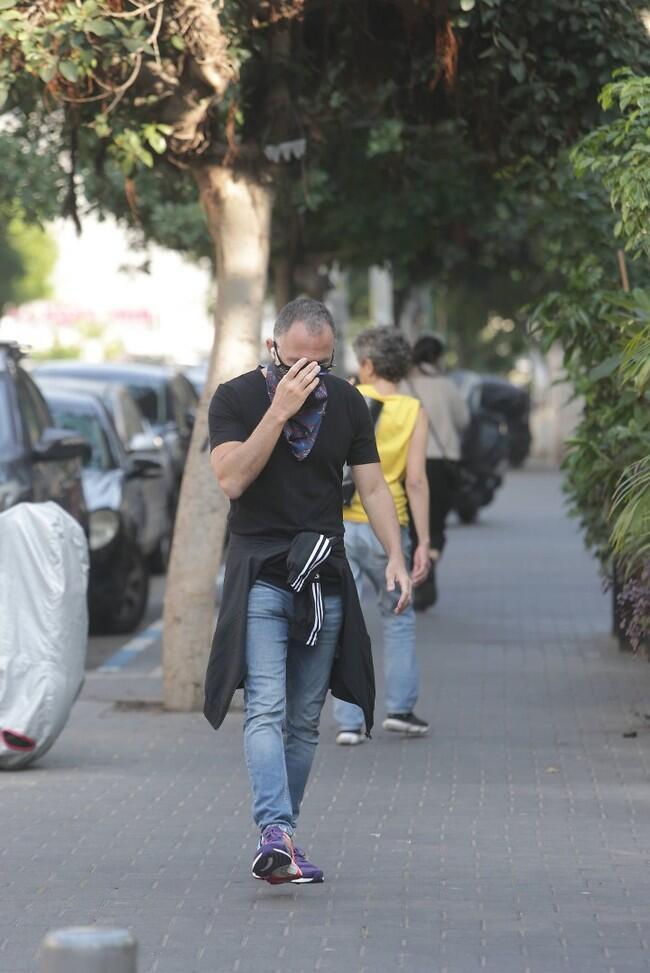 מתבייש?