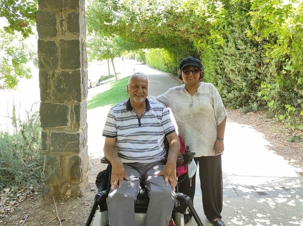 שמואל הדר ז"ל ואלמנתו ציפי (באדיבות המשפחה) שמואל הדר ז"ל