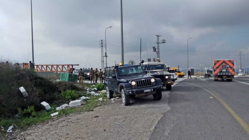 The security forces' vehicle at the scene of the mistaken shooting (Photo: TPS) ירי של כוח בטחוני על רכב ישראלי