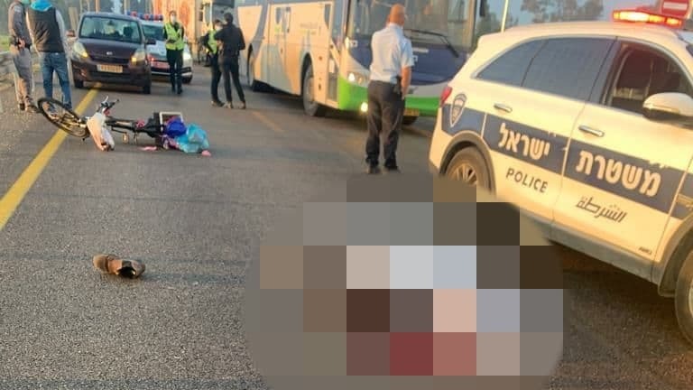 מקום התאונה בכביש 65 (צילום: תיעוד מבצעי מד"א) זירות התאונות