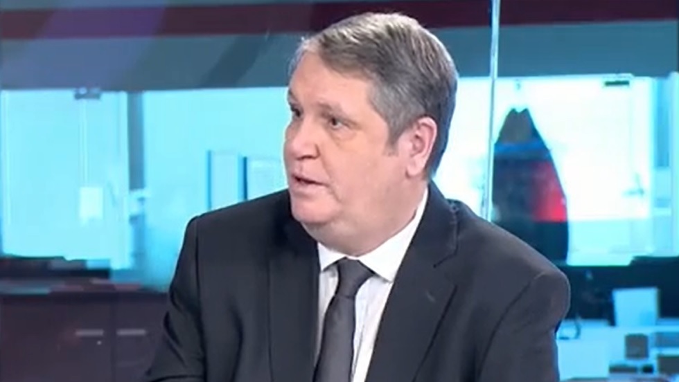 "קצב קבלת ההחלטות והניהול גובלים בביזיון". פרופ' אדלר (ynet) פרופ' יהודה אדלר