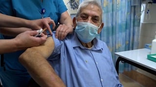 חיסונים נגד הקורונה בבית חולים וולפסון