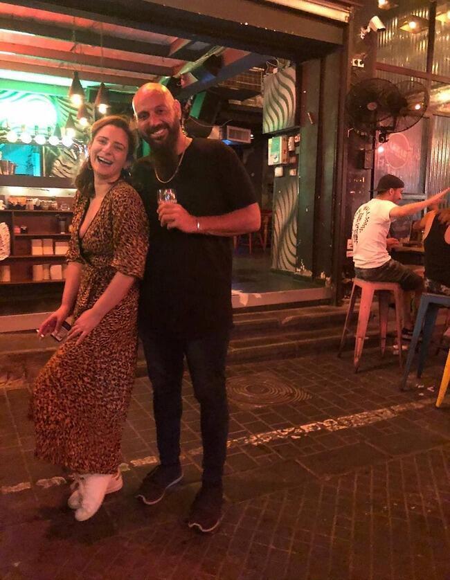 החיוך אומר הכל. מורן מזור והחבר החדש שגיא דהן