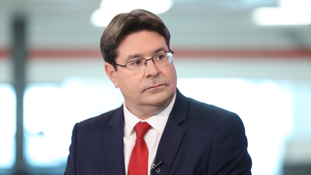 "כל אדם שנתניהו לא אמר לו יפה שלום בבוקר מקים מפלגה. זה פתטי". אקוניס (צילום: הדר יואביאן ) אופיר אקוניס