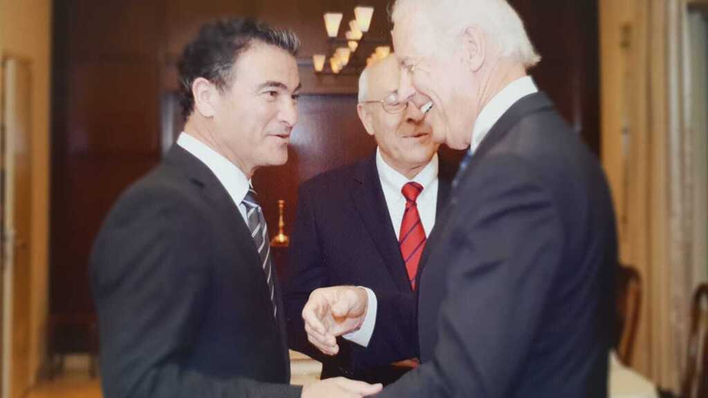 יוסי כהן וג'ו ביידן
