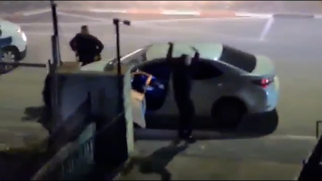 ירי באוויר והשלכת אבנים לעבר ניידות משטרה במהלך עימותים בטורעאן