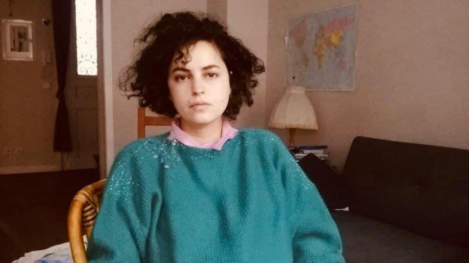 "בשגרירות היו נחמדים, אבל הודו שידיהם קשורות". יעל ורטהיים יעל ורטהיים וביתה