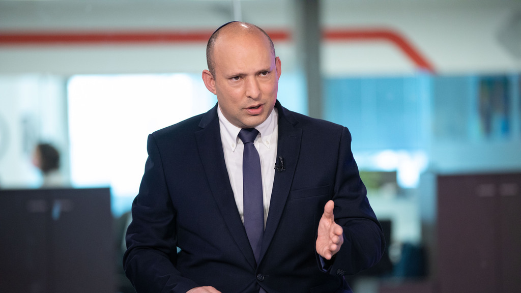 ח"כ בנט. "הממשלה עושה את מה שהוא אומר בדיליי של חצי שנה" (צילום: הדר יואביאן ) נפתלי בנט