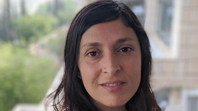 אביטל להב. ''ילדים מבינים מתי הם מועדפים ומתי לא'' (צילום: אוסף פרטי) אביטל להב. ''ילדים מבינים מתי הם מועדפים ומתי לא''