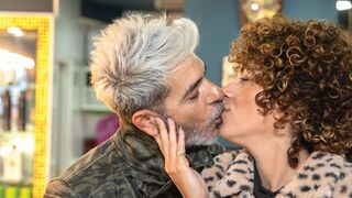 ג'ולי וולמוט ושרון גמליאלי