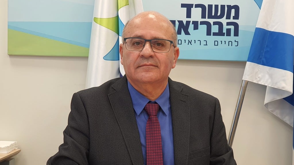 פרופ' לוי לבתי החולים אודות ההתחסנות: "יש שמגדירים זאת כמחויבות אתית" (צילום: שמוליק דודפור ) חזי לוי