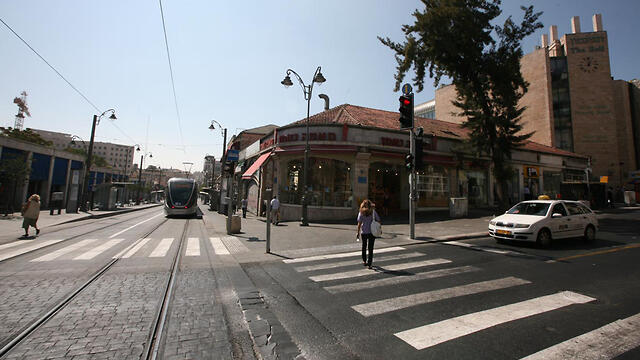 עשר שנים מאוחר יותר: המקום שבו בוצע הפיגוע במסעדת ''סבארו'' (צילום: גיל יוחנן) עשר שנים מאוחר יותר: המקום שבו בוצע הפיגוע במסעדת ''סבארו''