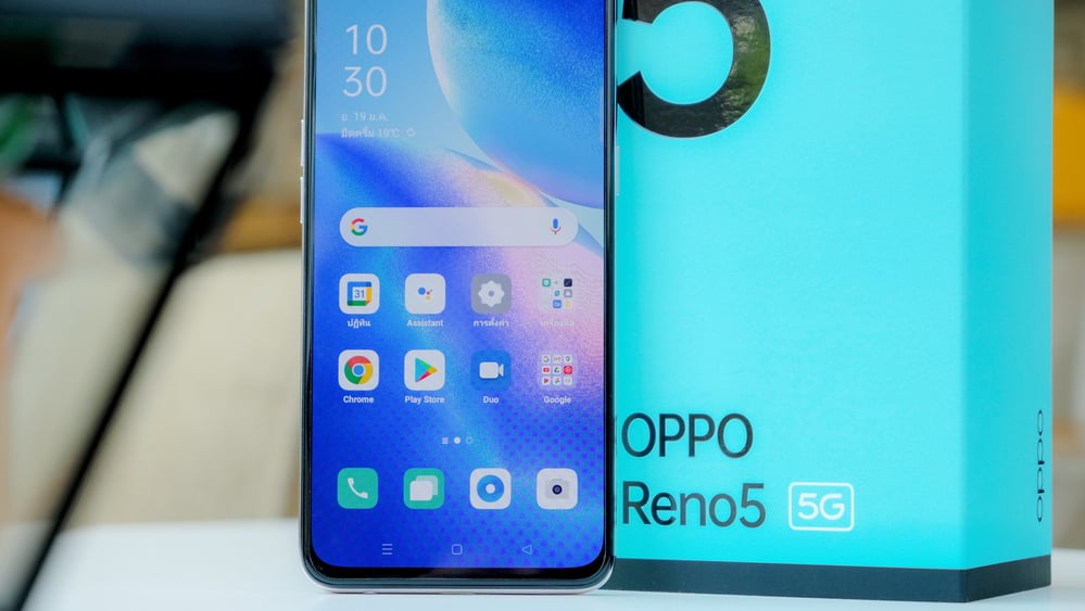 סמארטפון של OPPO (צילום: shutterstock) סמארטפון של OPPO