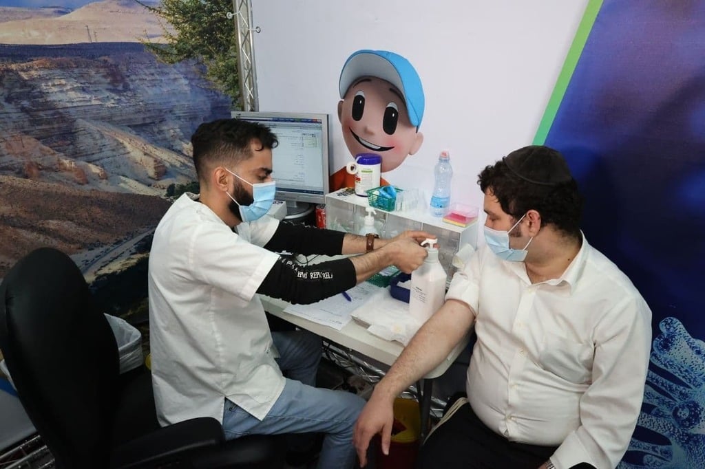 מבצע החיסונים בבני ברק