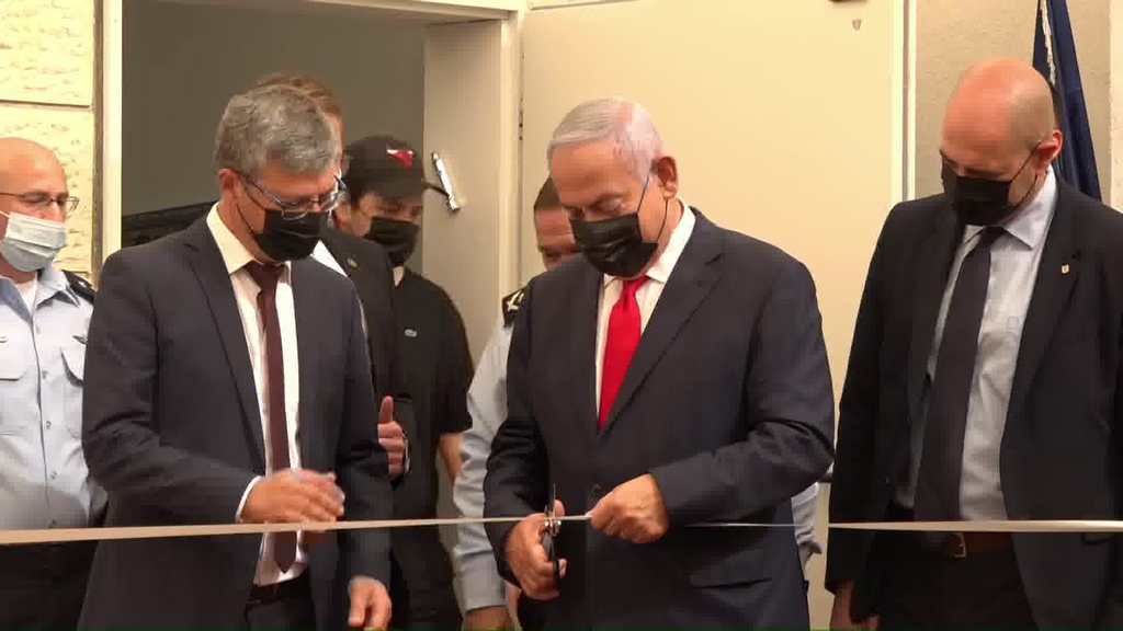 תחנת המשטרה בג'ואריש נפתחה, אבל הפשיעה לא הלכה לשום מקום (צילום: ליהי קרופניק) בנימין נתניהו