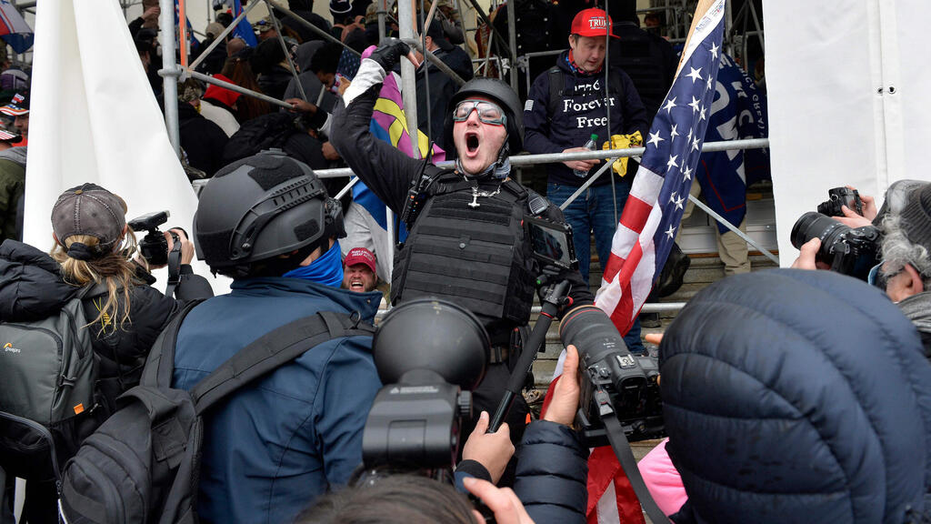 Trump supporters outside the Senate (Photo: Getty Images) הצבעה ב סנאט משפט דונלד טראמפ
