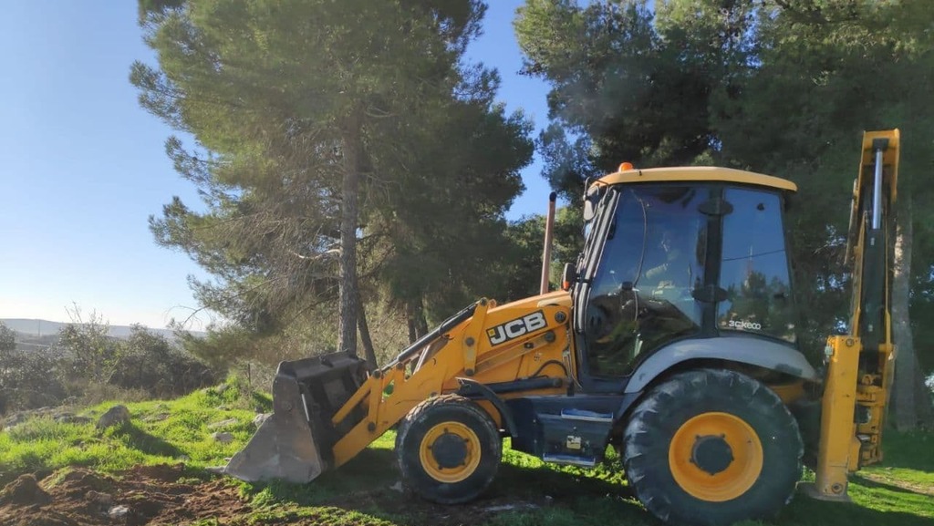 הכנות במועצה המקומית אפרת לקראת השלג