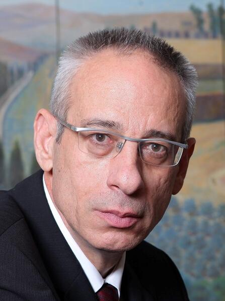 עו"ד נבות תל צור