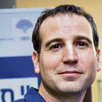 "מדד החולים הקשים הופך להיות מדד הניהול המרכזי". לוטן (מתוך הפייסבוק) תומר לוטן