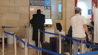 ראשוני הנוסעים שנחתו מארה"ב שנשלחו לבידוד בבית בלי מלונית