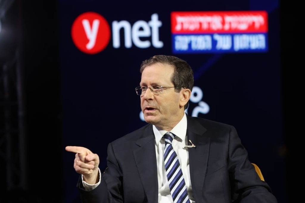 יו"ר הסוכנות היהודית, יצחק (בוז'י) הרצוג (צילום: אלכס קולומויסקי) ועידת ידיעות אחרונות ו - ynet בנייני האומה ירושלים 2021