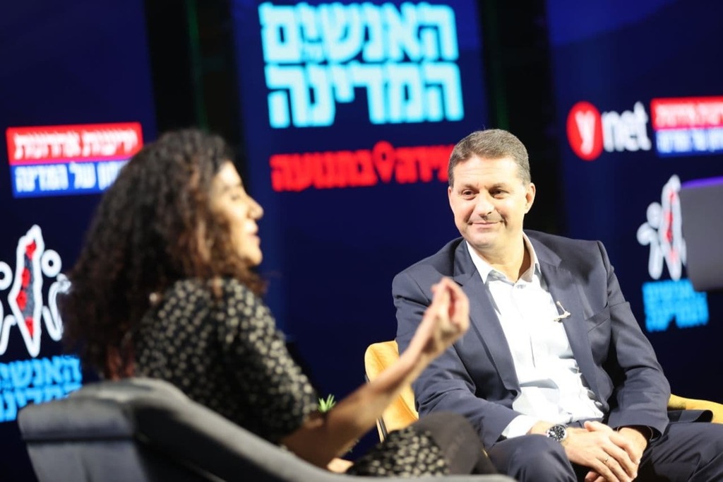ביבס. "השלטון הכי יציב במדינה" (צילום: אלכס קולומויסקי) ועידת ידיעות אחרונות ו - ynet בנייני האומה ירושלים 2021