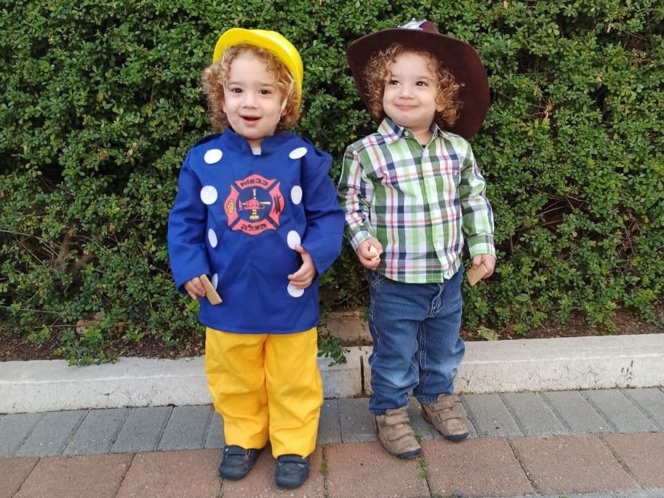 יובל ואייל פוהורילס מנס ציונה יובל ואייל פוהורילס מנס ציונה